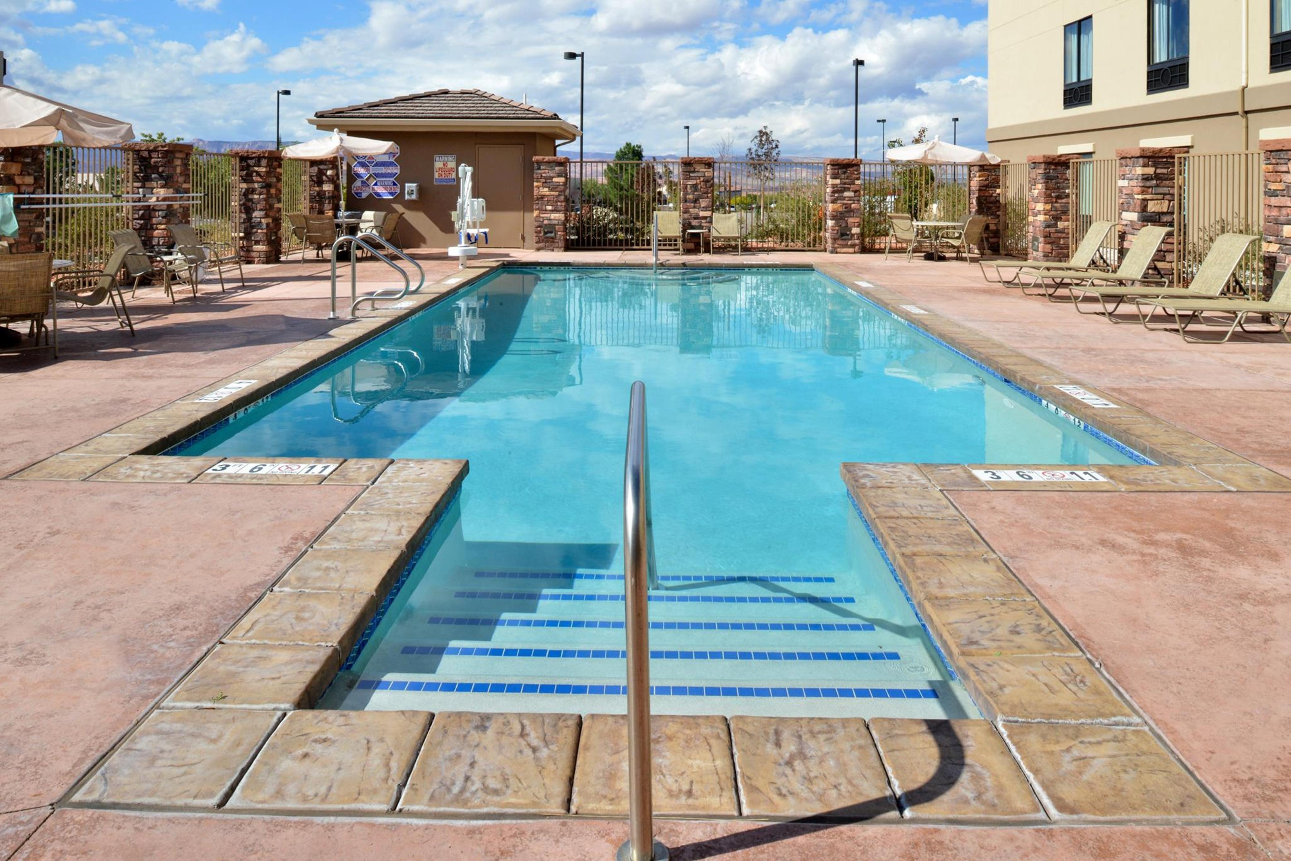 Holiday Inn Express & Suites Page - Lake Powell Area By Ihg Εξωτερικό φωτογραφία